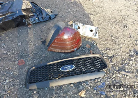 2009 Ford Crown Victoria Police/Police Interceptor из США, поврежденный, VIN 2FAHP71V89X141548